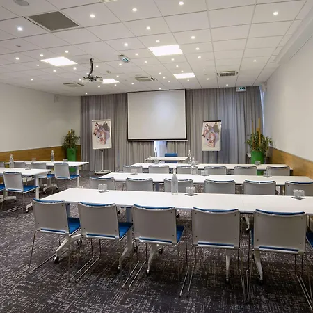 Отель Novotel Purpan Aeroport 4*