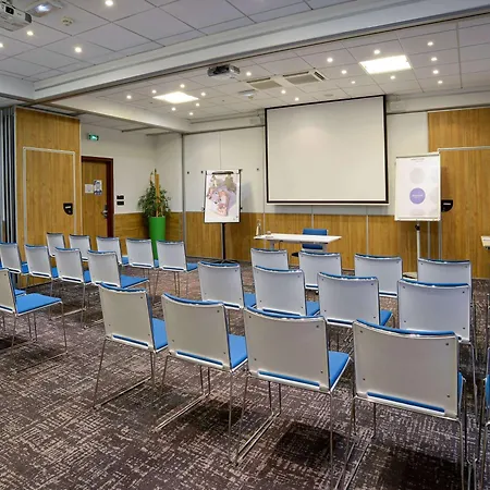 Novotel Purpan Aeroport מלון 4*